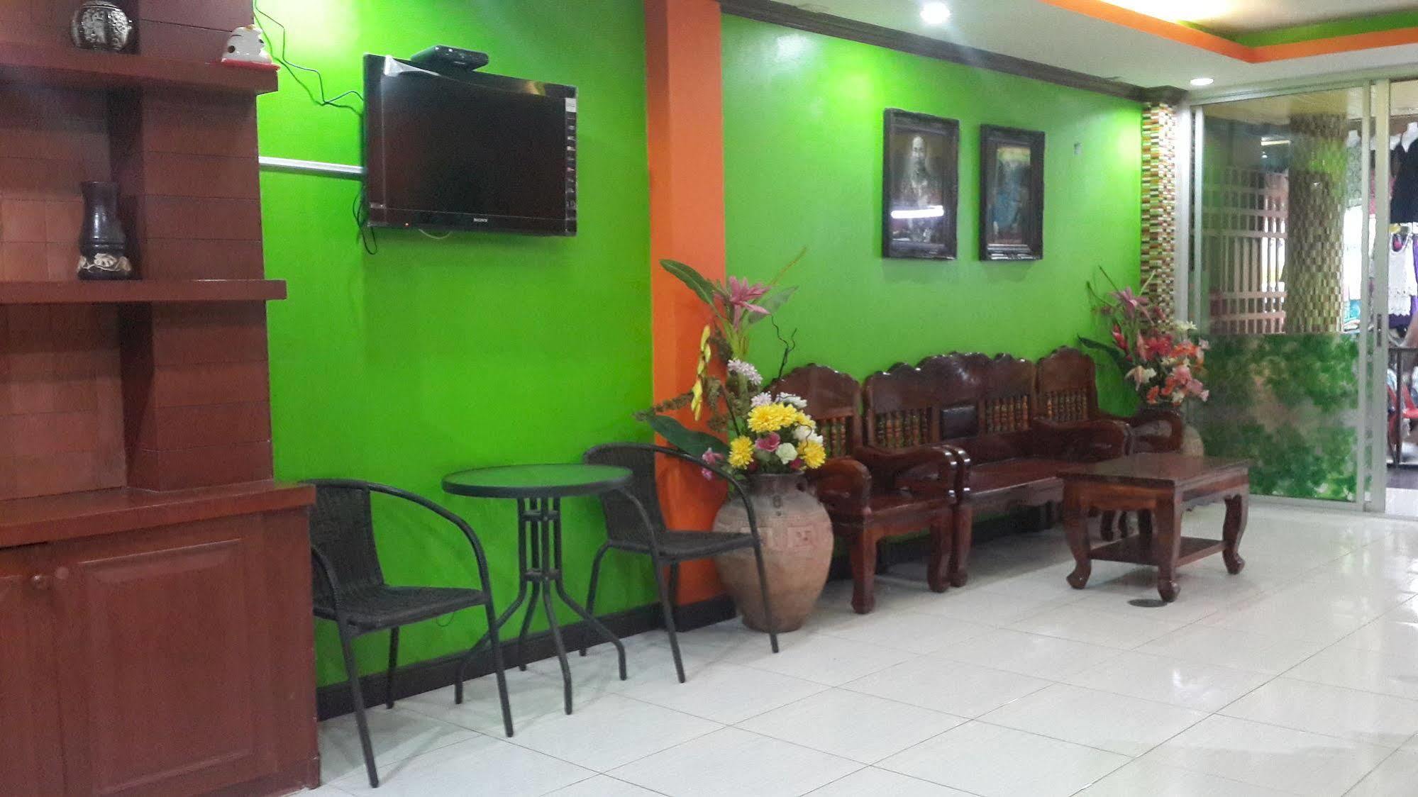 Silla Patong Hostel Экстерьер фото