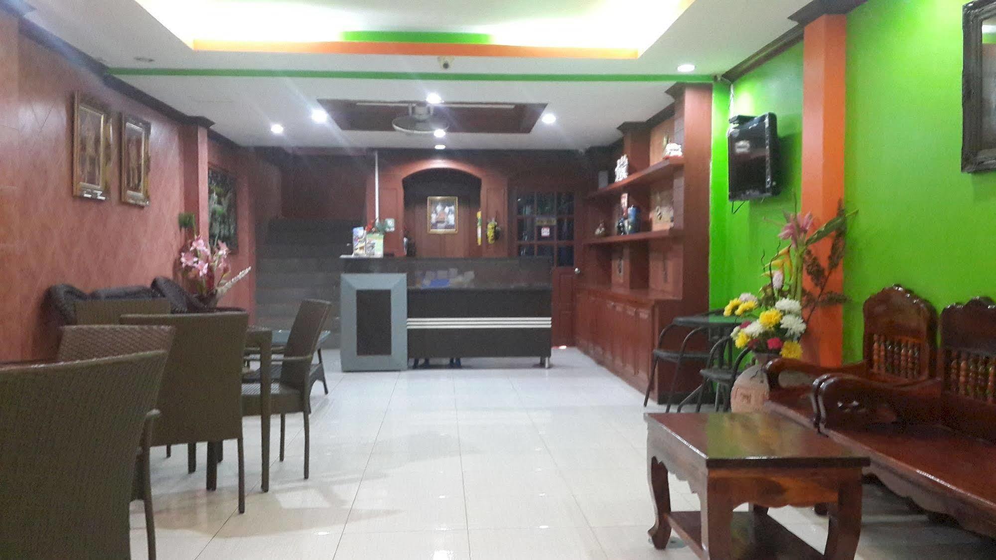 Silla Patong Hostel Экстерьер фото
